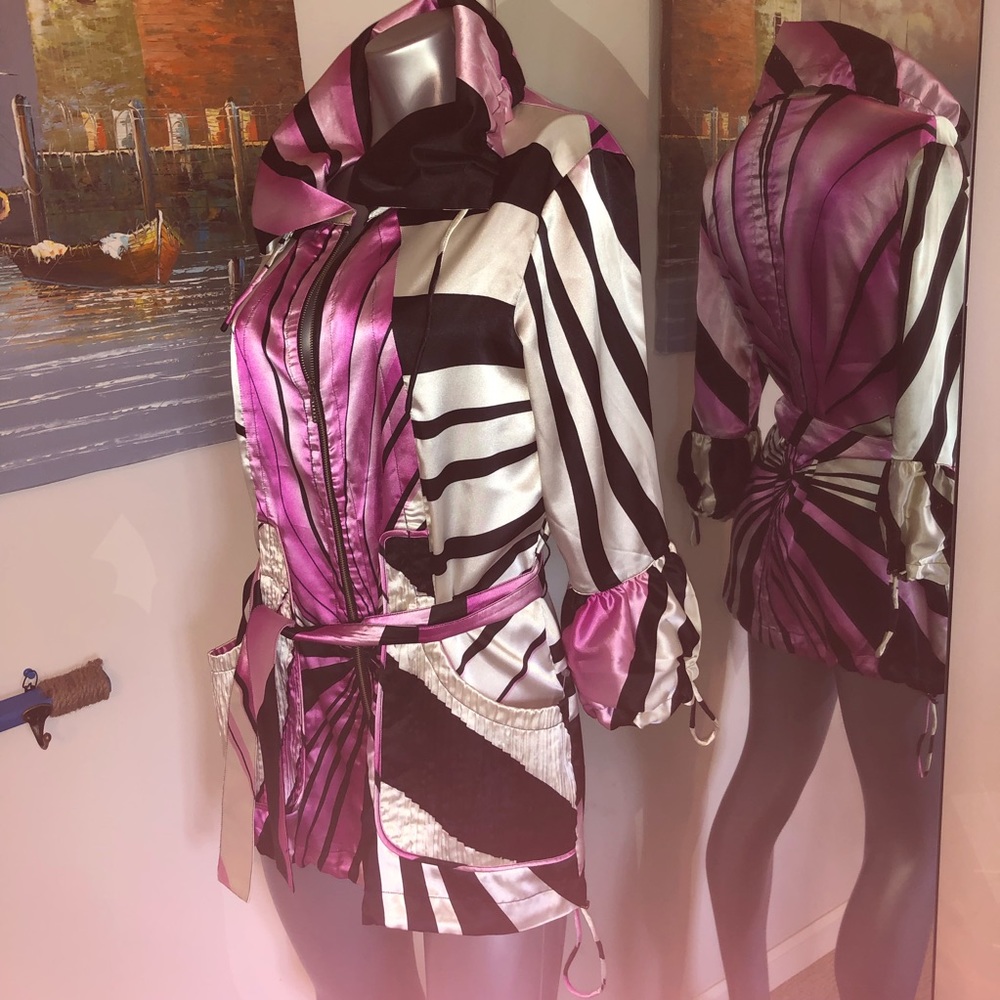 Lindi 🤩 EUC funky fun silky feel